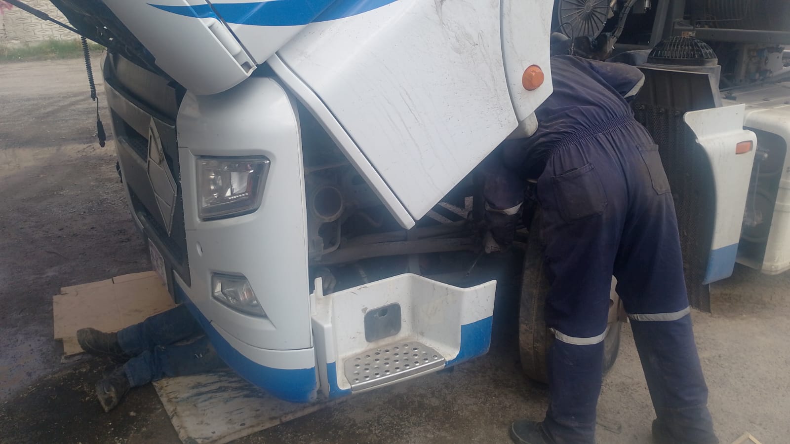 Ajuste de cabina abierta e inyección mecánica diésel